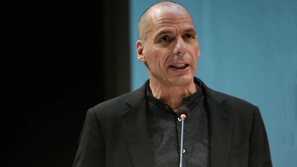 Βαρουφάκης: Tον Αύγουστο του 2018 μπήκαμε στο χειρότερο μνημόνιο